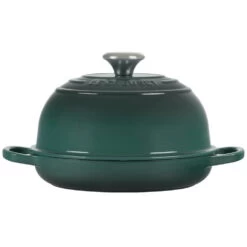 Le Creuset Signature 1.75-Quart Enameled Cast Iron Bread Oven - Artichaut