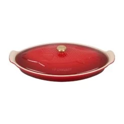 Le Creuset 1.7-Quart Fish Baker With Gold Knob - Cerise