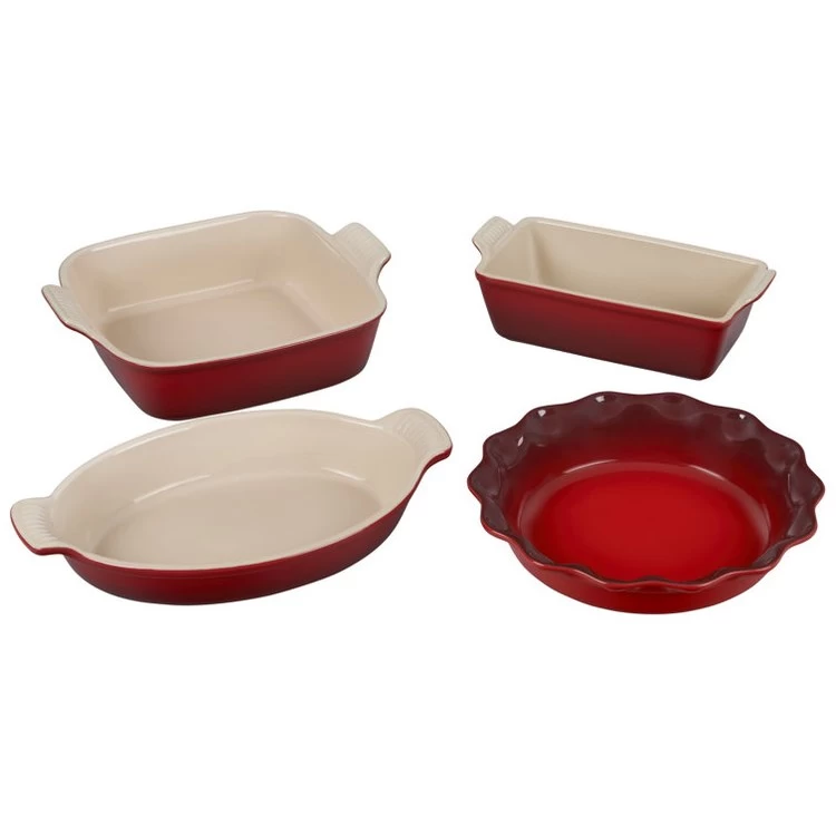 Le Creuset Heritage Four-Piece Bakeware Essentials Set - Cerise