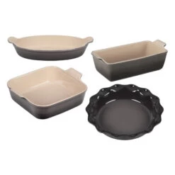 Le Creuset Heritage Four-Piece Bakeware Essentials Set - Oyster
