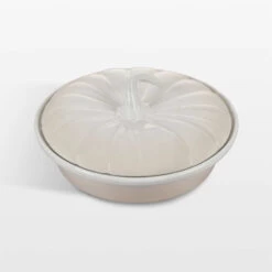 Le Creuset 2-Quart Stoneware Pumpkin Casserole Dish With Lid - Meringue