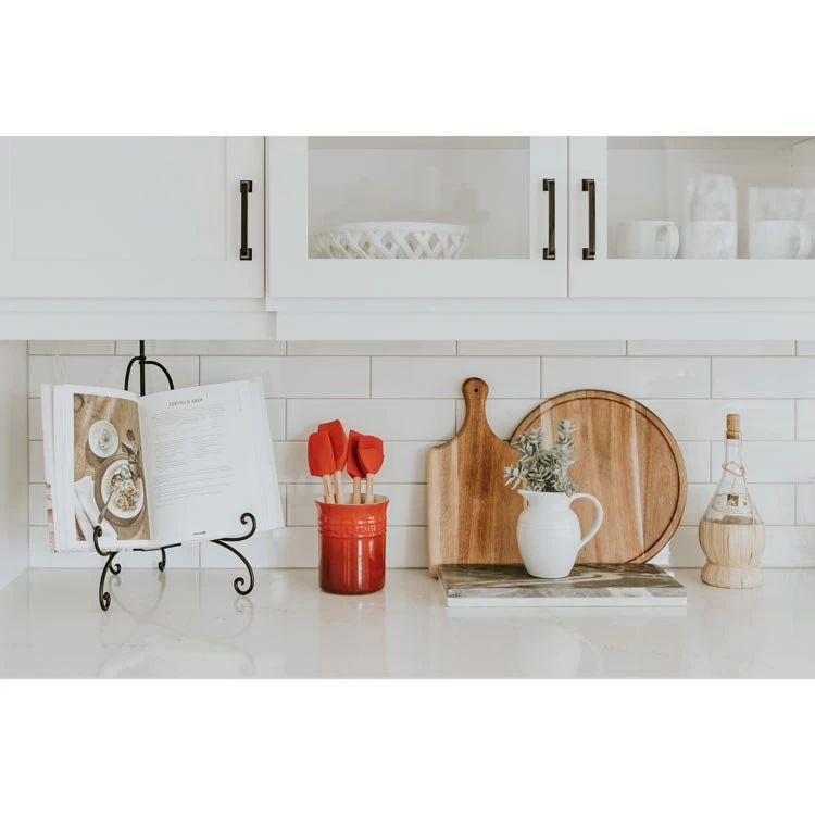 Le Creuset Craft Series Five-Piece Utensil Set With Crock - Cerise - Image 2