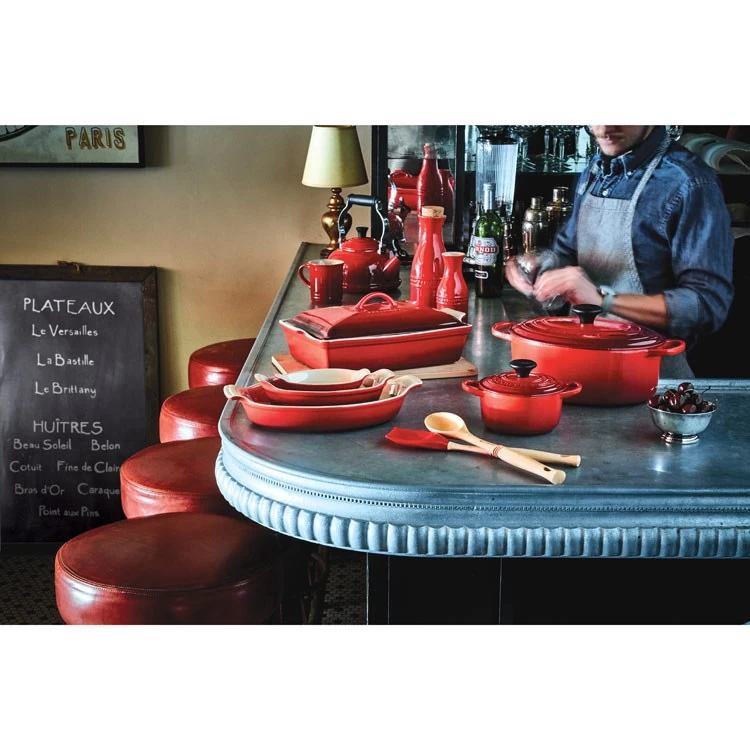 Le Creuset Heritage 1-Quart Stoneware Oval Au Gratin Dish - Cerise - Image 3