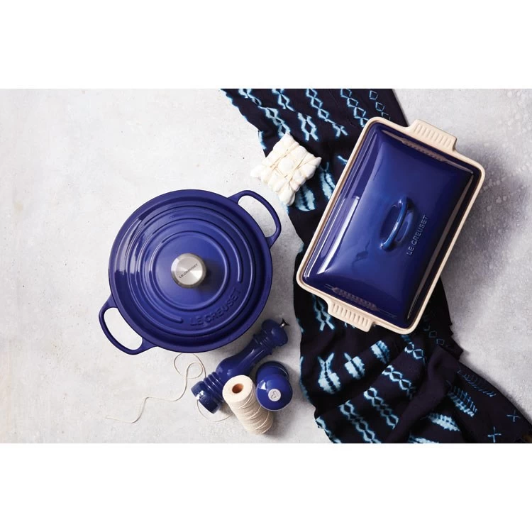 Le Creuset Heritage 4-Quart Stoneware Covered Rectangular Casserole - Indigo - Image 2