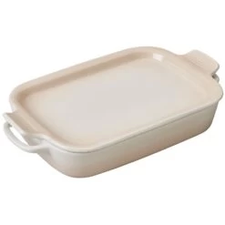 Le Creuset 2.75-Quart Stoneware Rectangular Dish With Platter Lid - Meringue