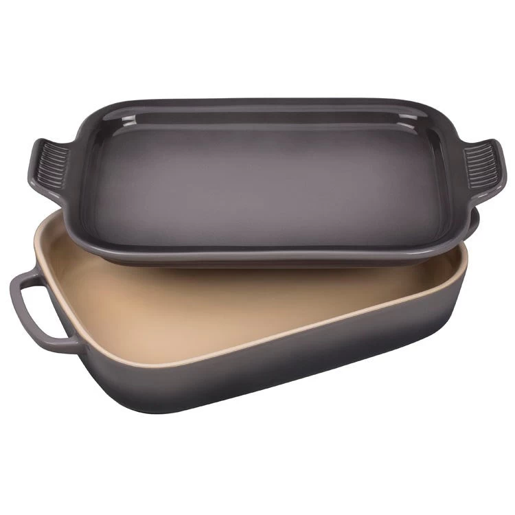 Le Creuset 2.75-Quart Stoneware Rectangular Dish With Platter Lid - Oyster - Image 2