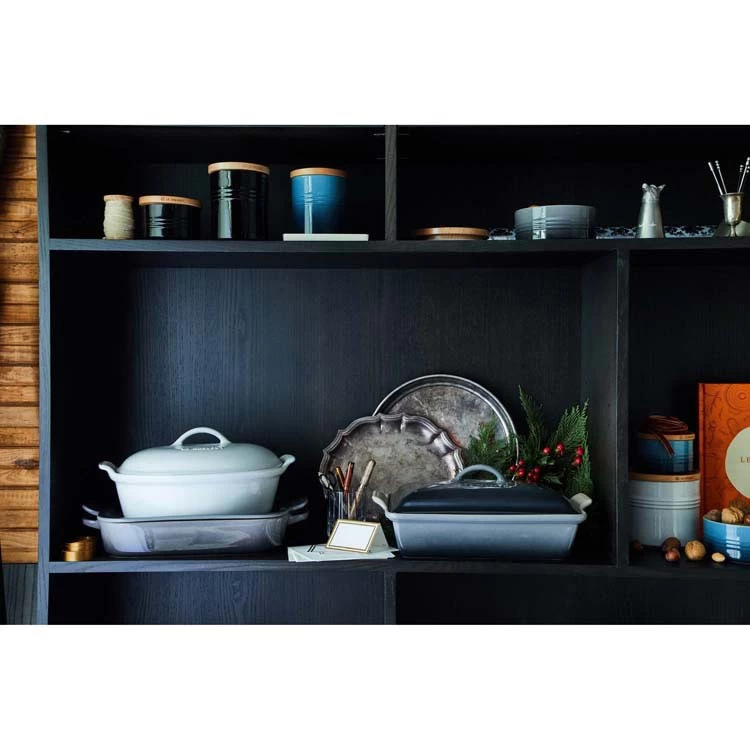 Le Creuset 2.75-Quart Stoneware Rectangular Dish With Platter Lid - Oyster - Image 3