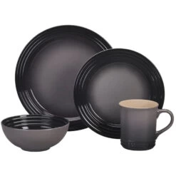 Le Creuset 16-Piece Stoneware Dinnerware Set - Oyster