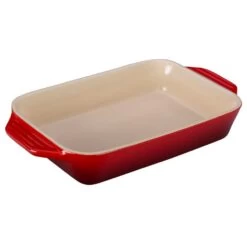 Le Creuset 1.8-Quart (10.5" X 7") Rectangular Dish - Cerise