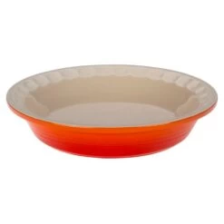 Le Creuset Heritage Stoneware Pie Dish - Flame