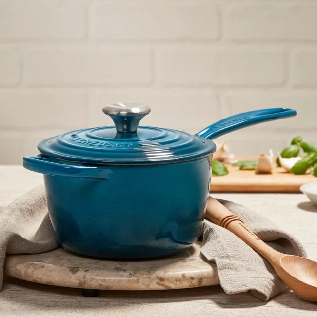Le Creuset Signature Saucepan - Image 5