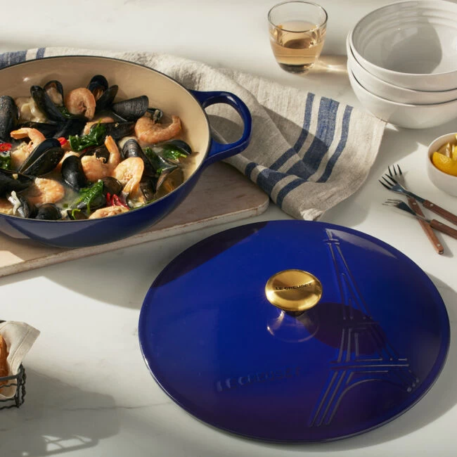 Le Creuset Eiffel Tower Collection Signature Braiser - Image 2