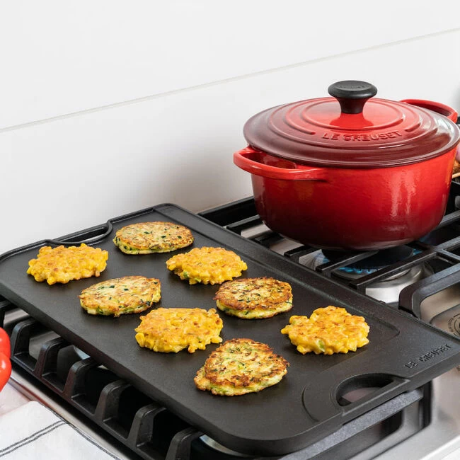 Le Creuset Giant Reversible Grill / Griddle - Image 4