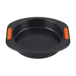Le Creuset Round Cake Pan