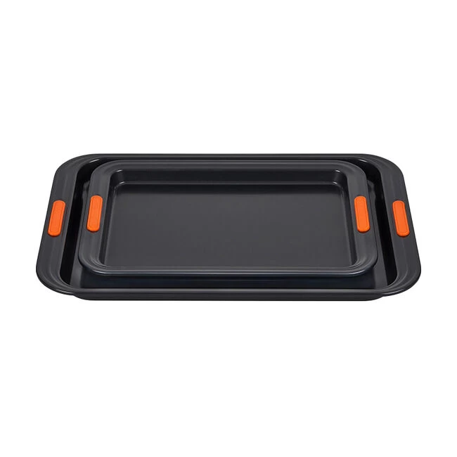 Le Creuset Nonstick Metal Bakeware 2-Piece Sheet Pan Set - Image 3