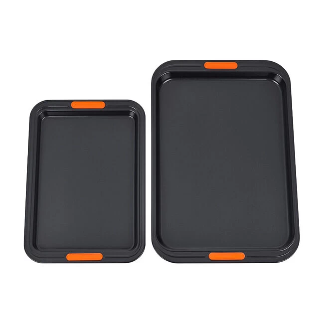 Le Creuset Nonstick Metal Bakeware 2-Piece Sheet Pan Set - Image 2