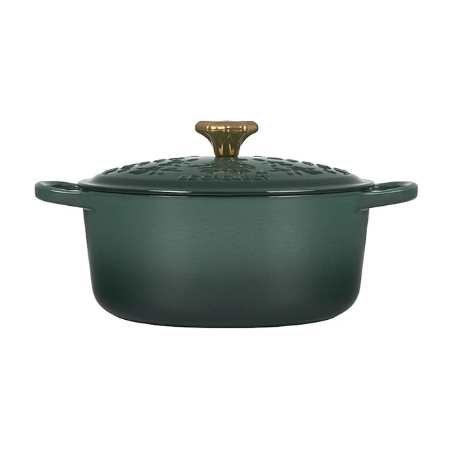 Le Creuset Noël Holiday Tree Round Dutch Oven - Image 5
