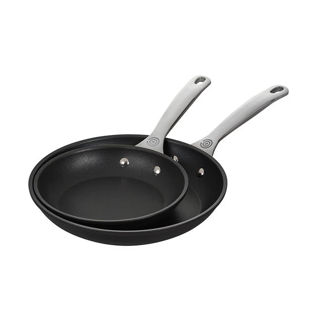 Le Creuset Toughened Nonstick PRO 2-Piece Fry Pan Set - Image 3