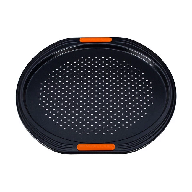 Le Creuset Pizza Pan