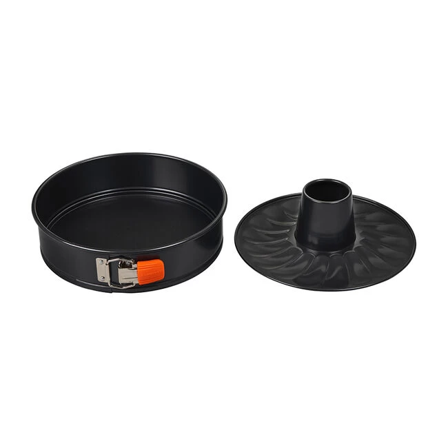 Le Creuset Fluted Springform Pan With Funnel - Image 2