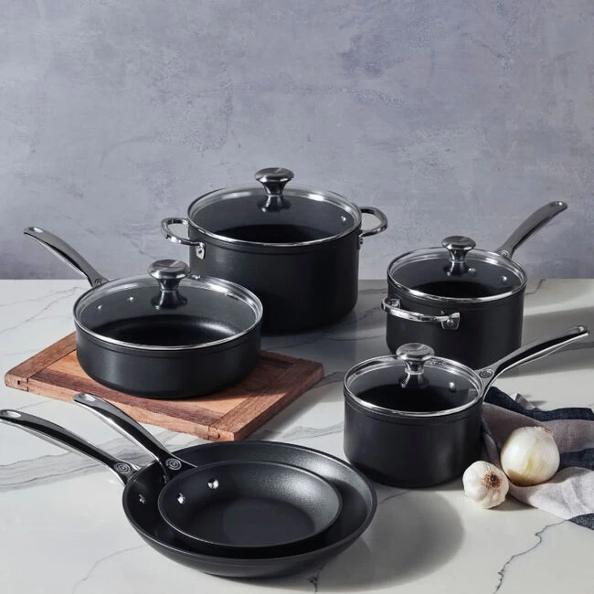 Le Creuset Toughened Nonstick PRO 10-Piece Cookware Set