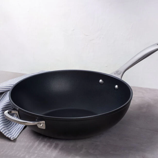 Le Creuset Toughened Nonstick PRO Stir-Fry Pan - Image 2