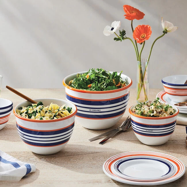 Le Creuset Everyday Enamelware Serving Bowl Set - Image 4