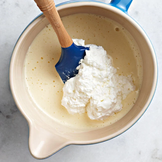 Le Creuset Batter Bowl - Image 2