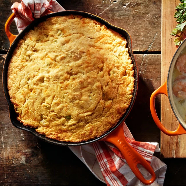 Le Creuset Signature Skillet - Image 5