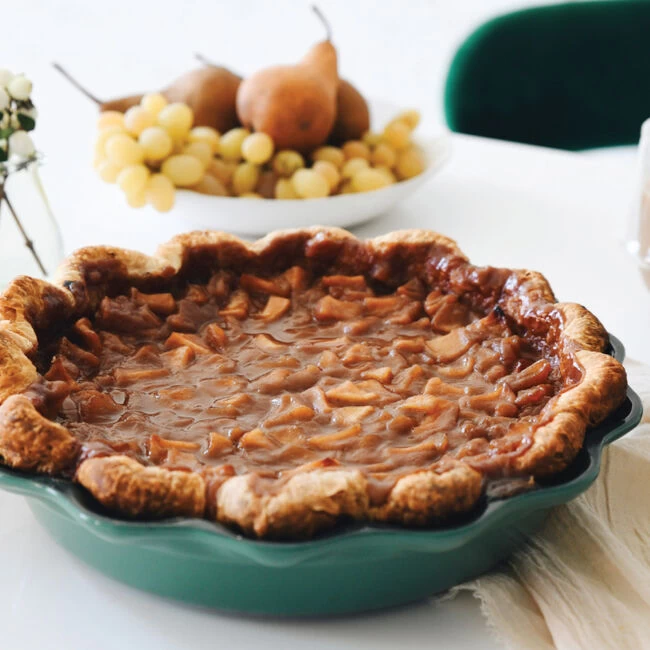 Le Creuset Heritage Pie Dish - Image 6