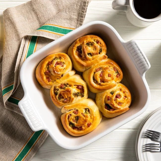 Le Creuset Heritage Square Dish - Image 4