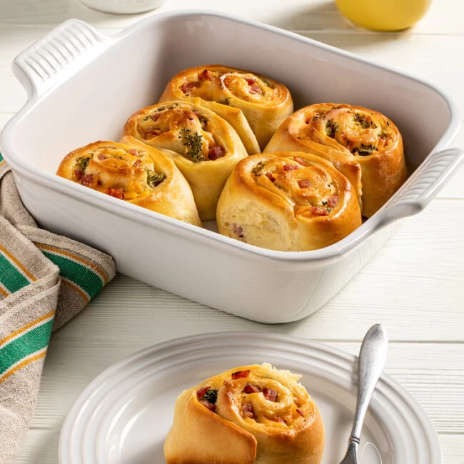 Le Creuset Heritage Square Dish - Image 2