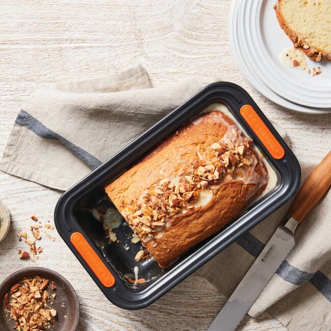 Le Creuset Loaf Pan - Image 2