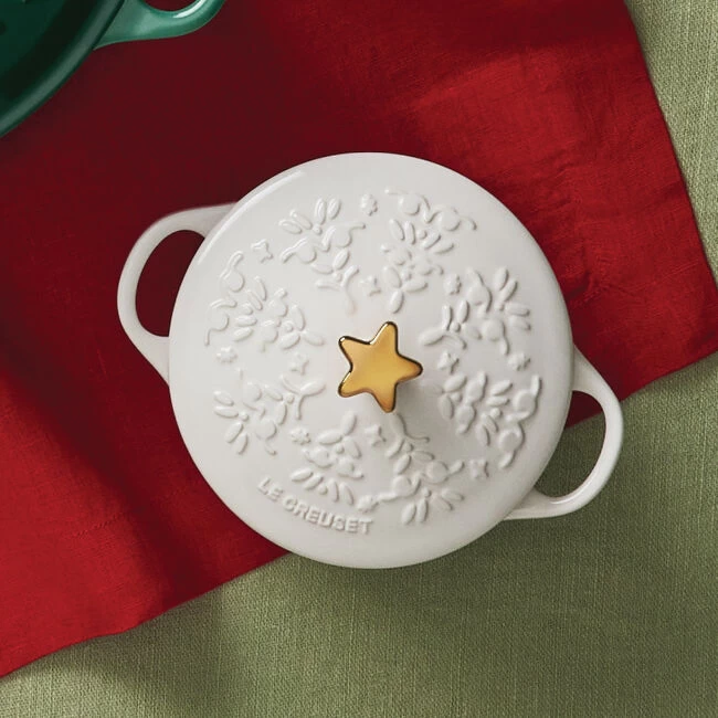 Le Creuset Noël Collection Mini Cocotte With Star Knob - Image 5