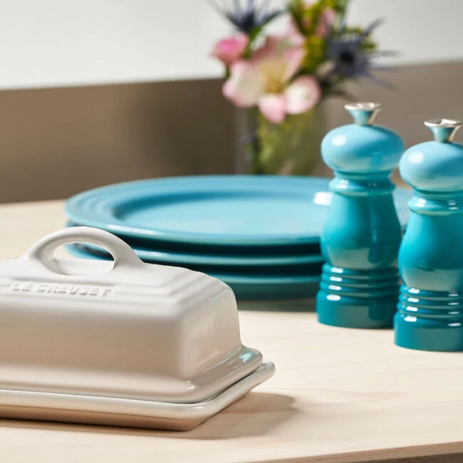 Le Creuset Petite Salt And Pepper Mill Set - Image 3