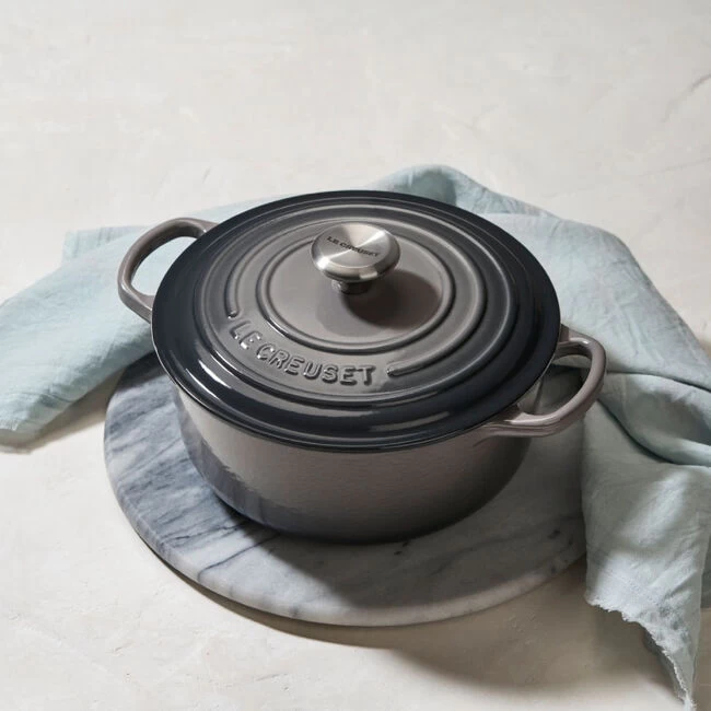 Le Creuset Round Dutch Oven - Image 15