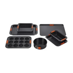 Le Creuset Nonstick Metal Bakeware 7-Piece Set