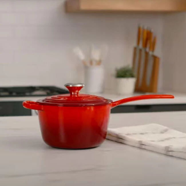 Le Creuset Signature Saucepan - Image 2