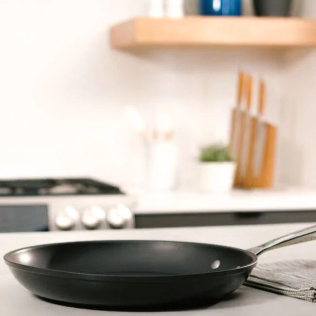 Le Creuset Toughened Nonstick PRO Fry Pan - Image 4