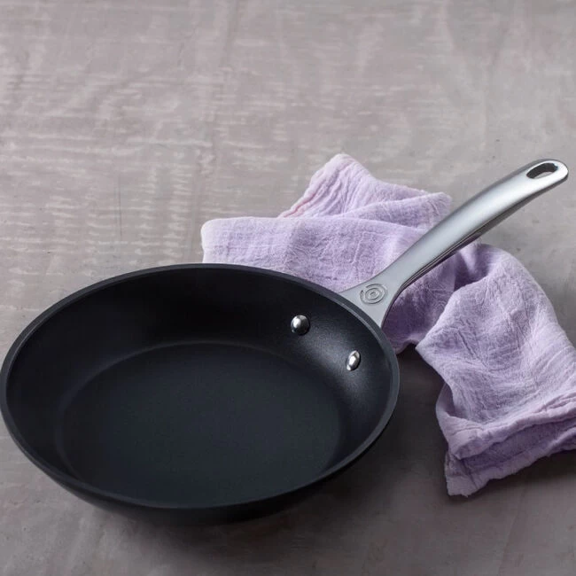 Le Creuset Toughened Nonstick PRO Fry Pan - Image 2