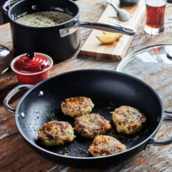 Le Creuset Toughened Nonstick PRO Braiser