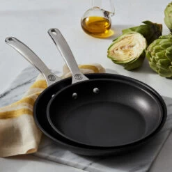 Le Creuset Toughened Nonstick PRO 2-Piece Fry Pan Set